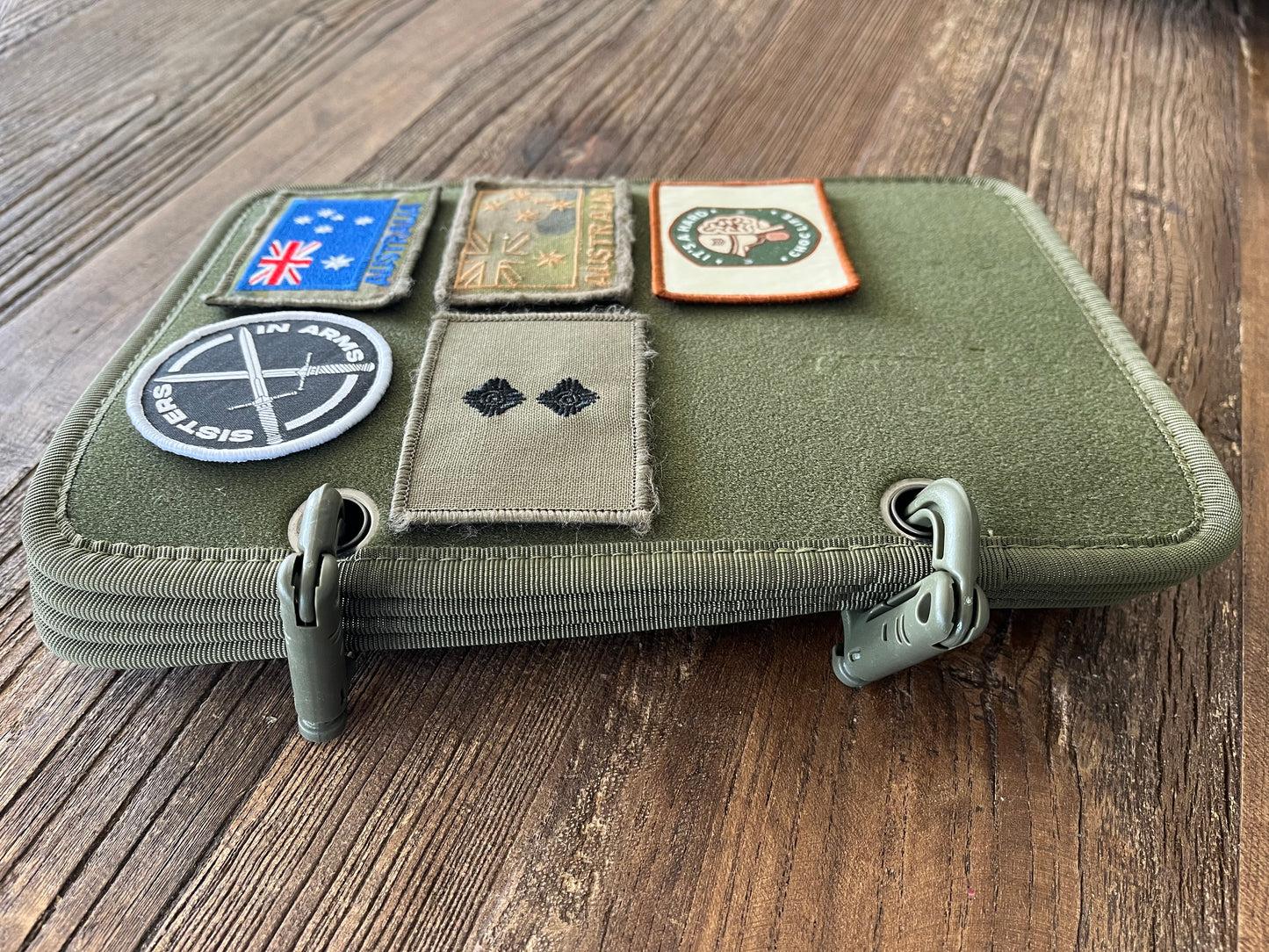 PATCH DISPLAY BOOK